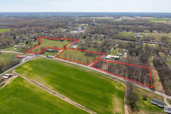 $500,000 | 0 Highway 41 North, Cedar Hill, TN 37032