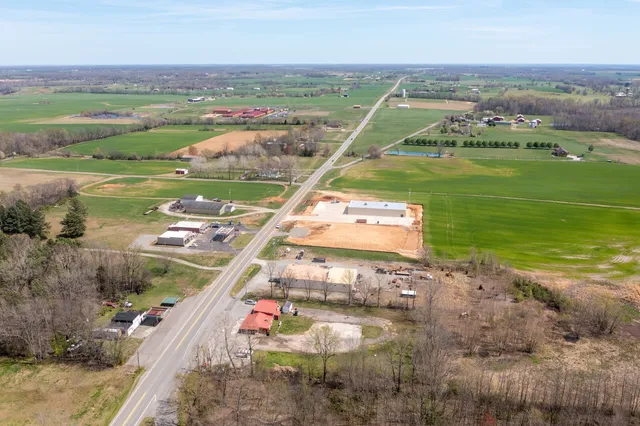 $500,000 | 0 Highway 41 North, Cedar Hill, TN 37032
