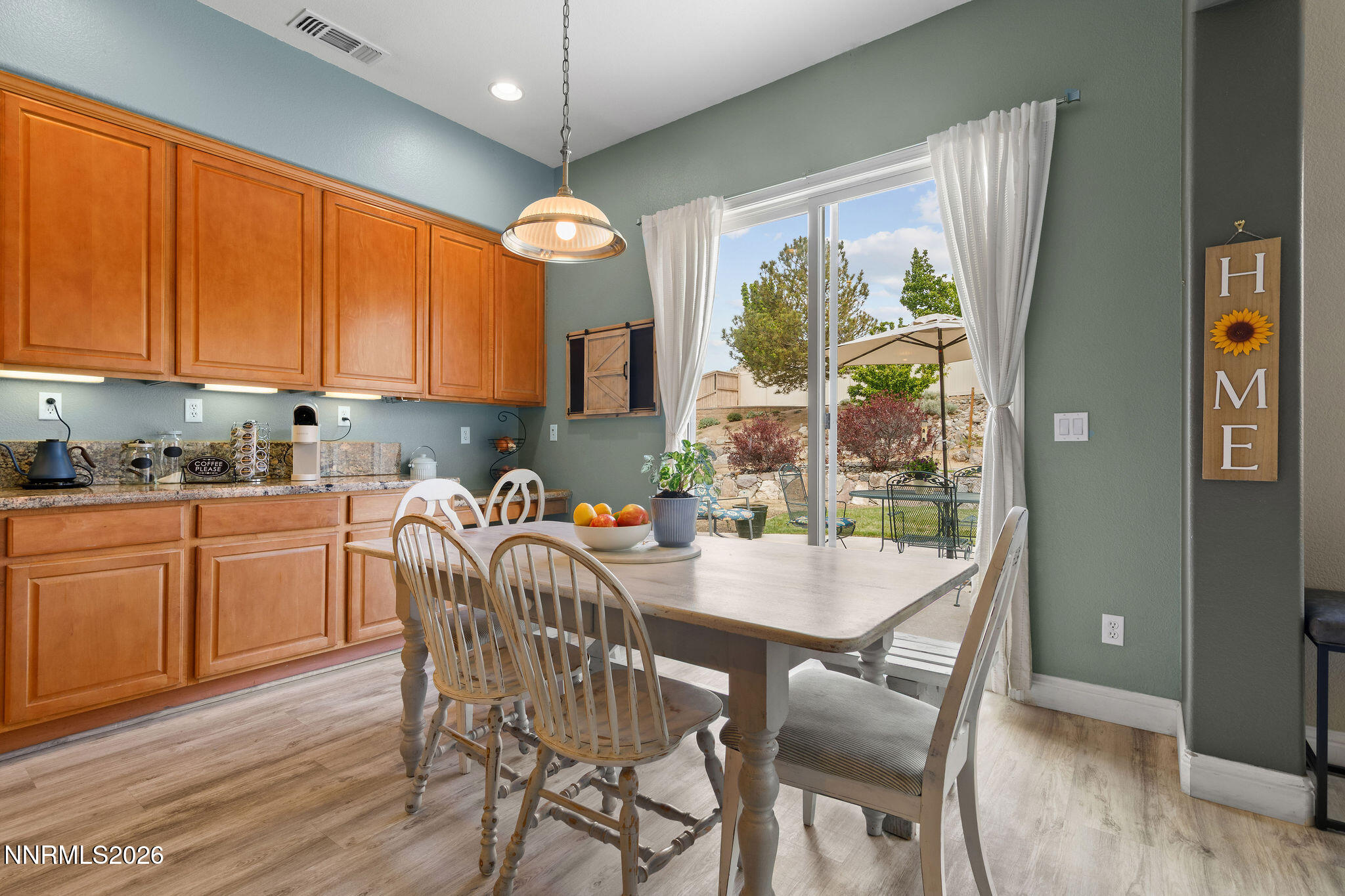 10770 Summer Glen Drive Reno, NV 89521 - Photo 19 of 57 10770SummerGlen(19of55)