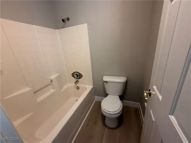 $1,949 | 9033 Sheffield Garden Avenue, Las Vegas, NV 89148