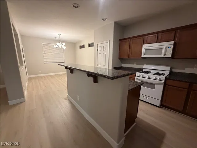 $1,949 | 9033 Sheffield Garden Avenue, Las Vegas, NV 89148