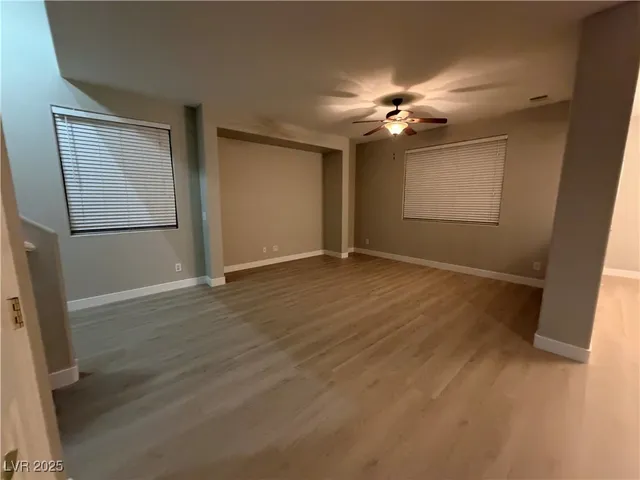 $1,949 | 9033 Sheffield Garden Avenue, Las Vegas, NV 89148