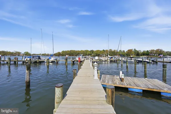 $950,000 | 300 White Plains Court, Severna Park, MD 21146