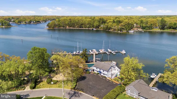 $950,000 | 300 White Plains Court, Severna Park, MD 21146