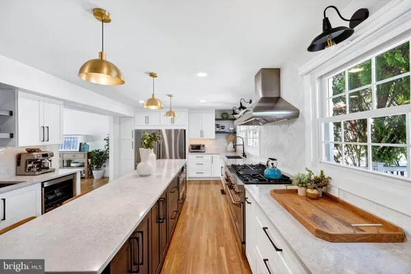 $950,000 | 300 White Plains Court, Severna Park, MD 21146