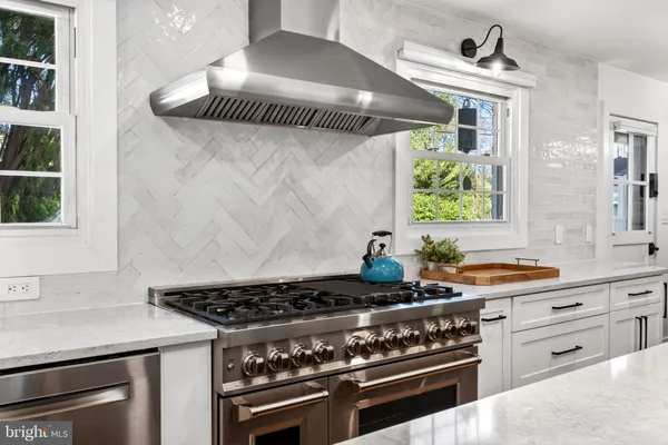 $950,000 | 300 White Plains Court, Severna Park, MD 21146