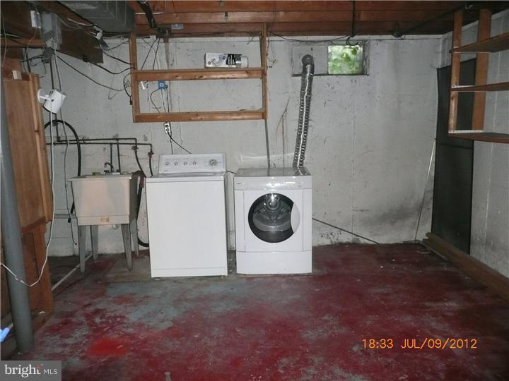 12 Doncaster Road New Castle, DE 19720 - Photo 17 of 18 Laundry Room