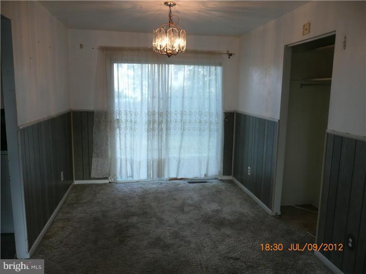 12 Doncaster Road New Castle, DE 19720 - Photo 6 of 18 Dining Room
