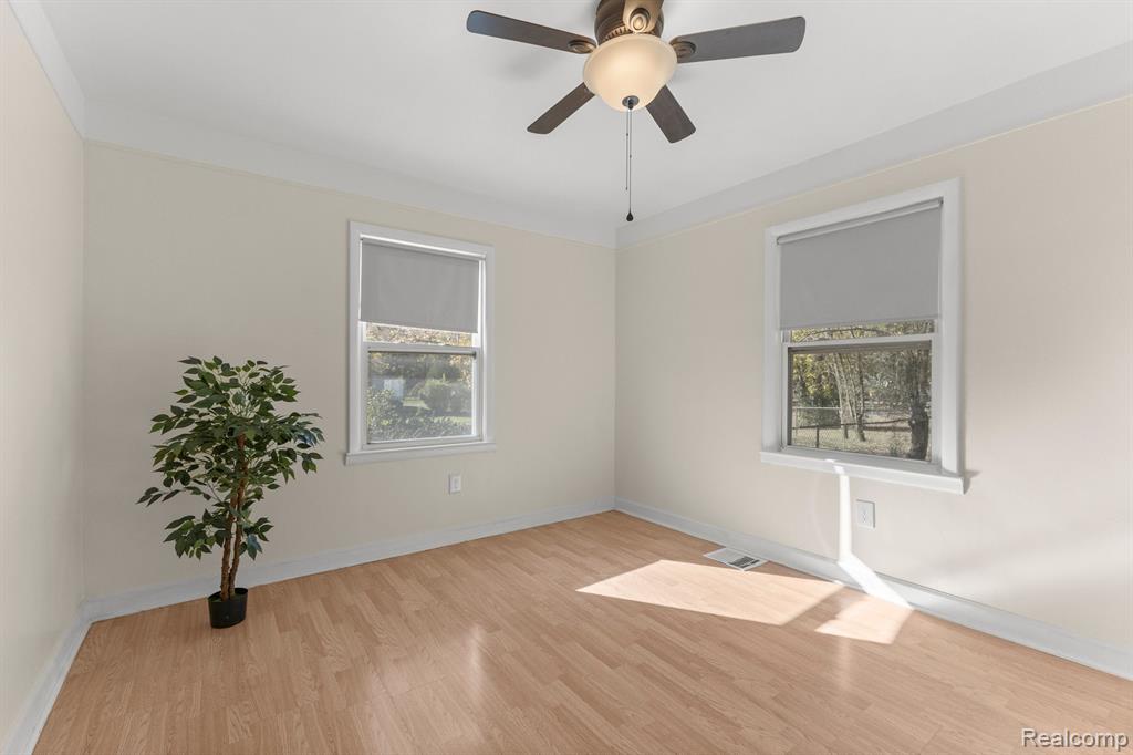 21475 Stahelin Road Southfield, MI 48075 - Photo 19 of 36