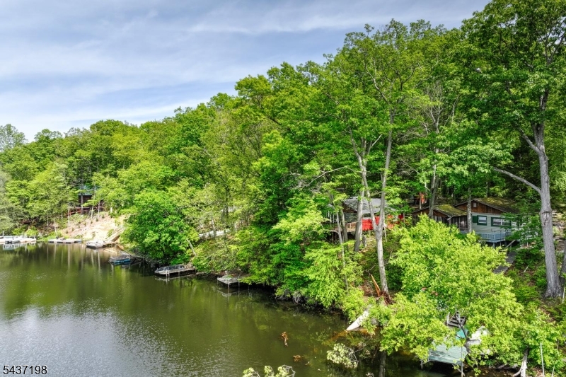 188 Longwood Lake Road Oak Ridge, NJ 07438 - Photo 13 of 21