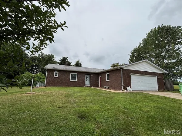 $209,000 | 14904 Sycamore Street, Grafton, IL 62037