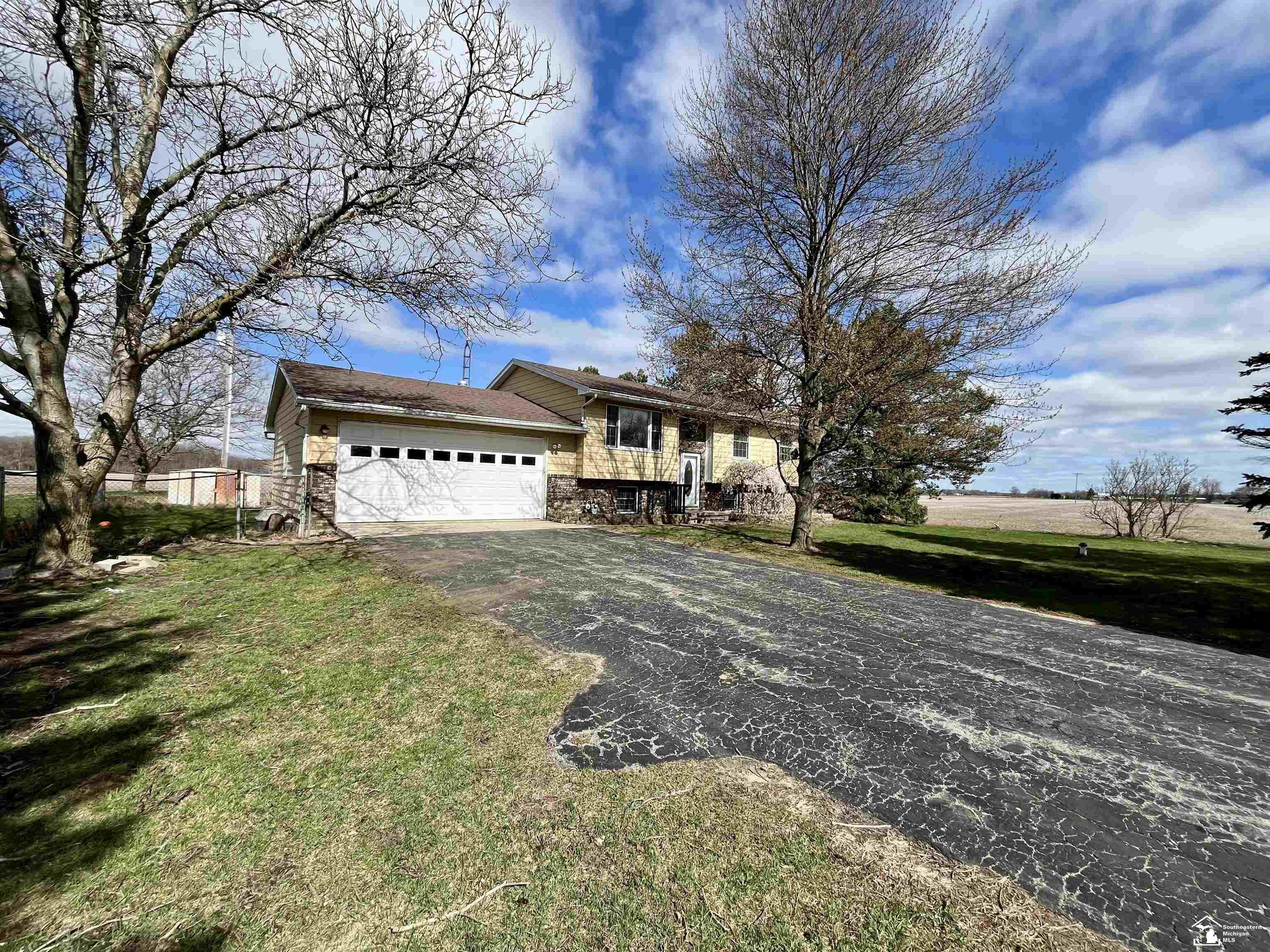 2277 Sheick Road Monroe, MI 48162 - Photo 2 of 29