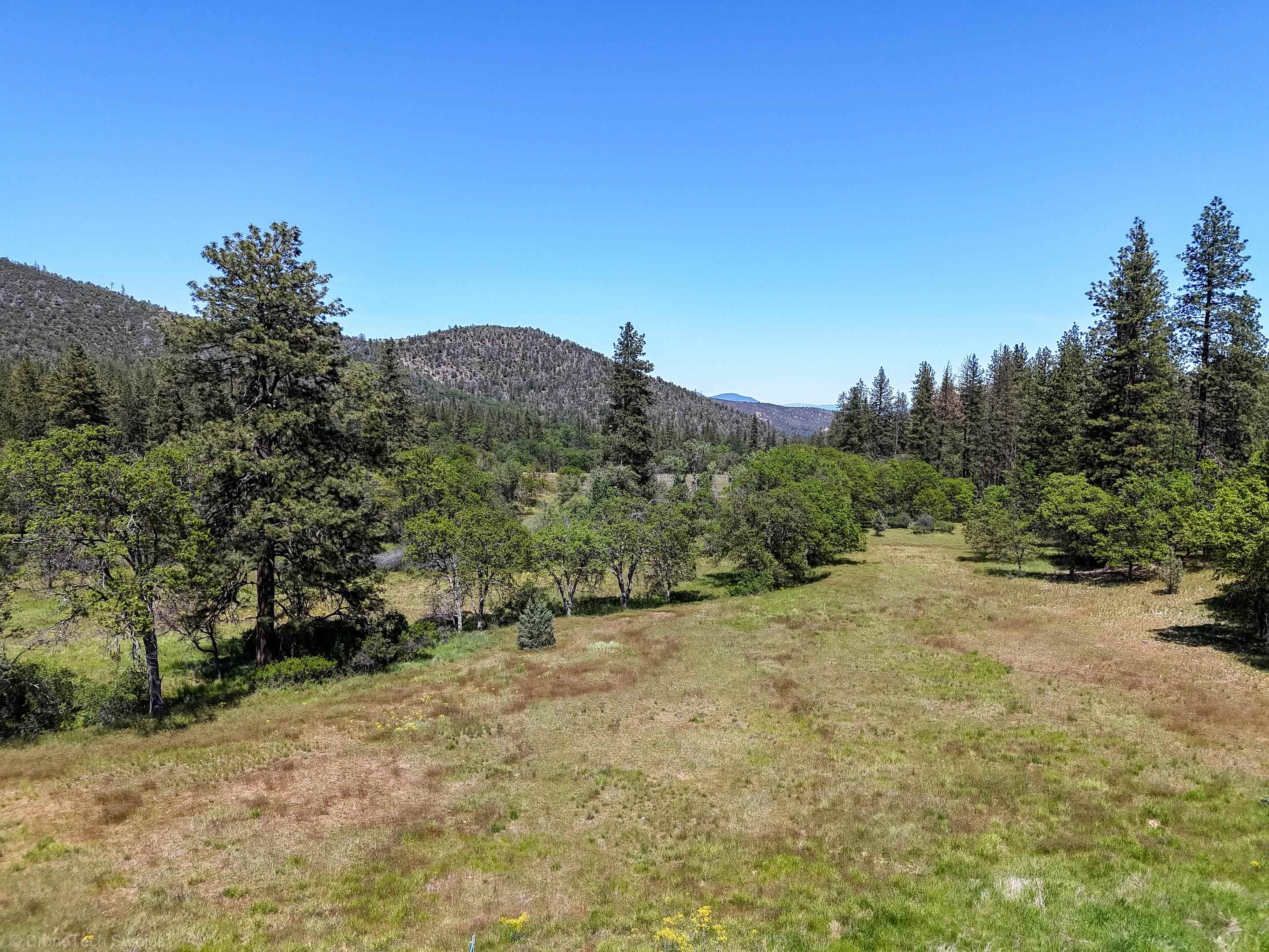 7226 Schulmeyer Gulch Road Yreka, CA 96097 - Photo 23 of 40 Gallery Image 23