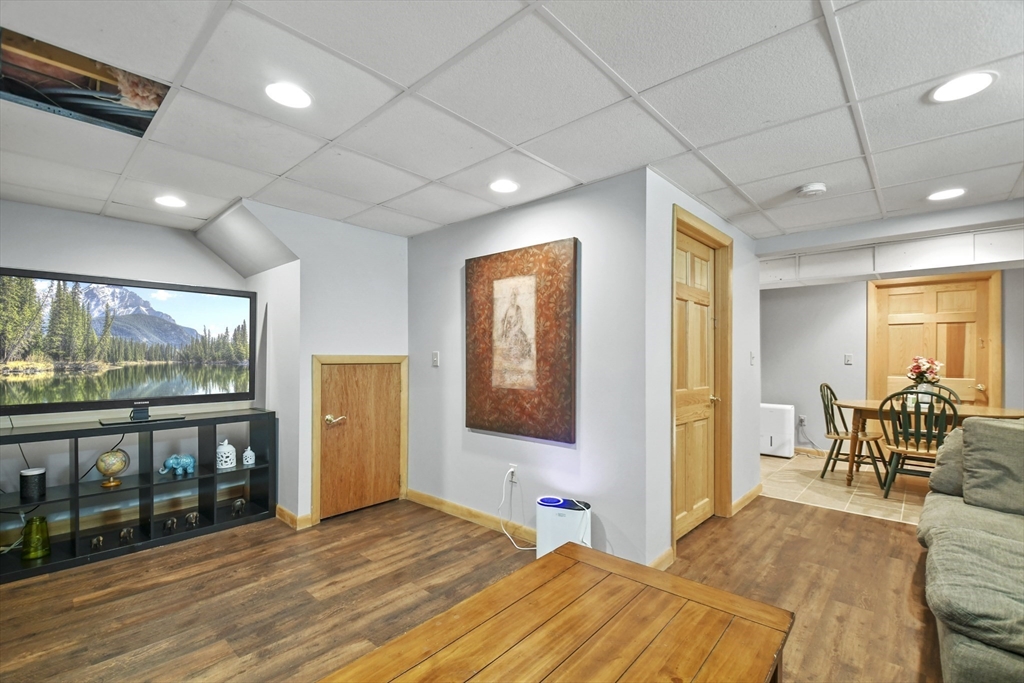 455 Gilmore Pond Road Jaffrey, NH 03452 - Photo 16 of 42 Gallery Image 16