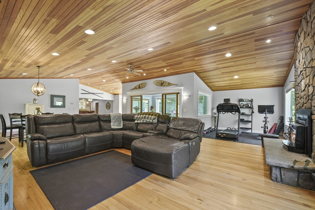 455 Gilmore Pond Road Jaffrey, NH 03452 - Photo 7 of 42 Gallery Image 7