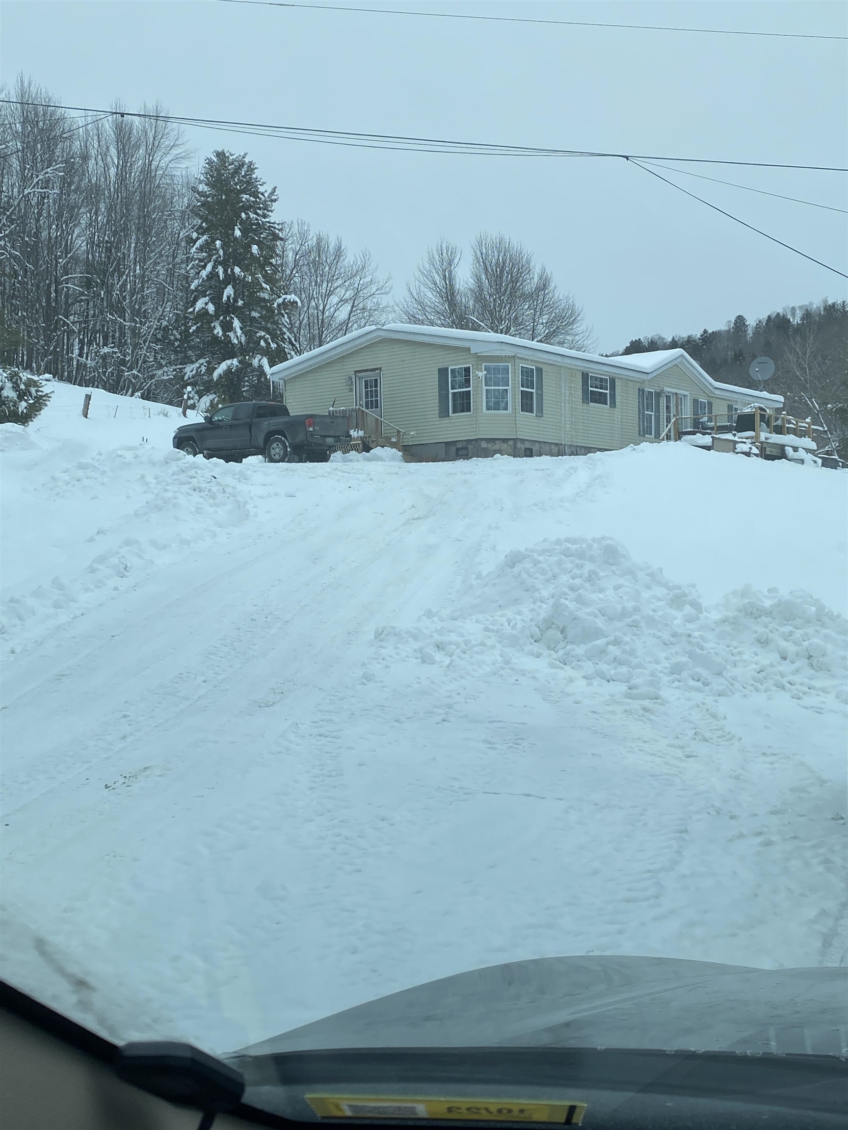 18-20 Gould Road Tunbridge, VT 05077 - Photo 2 of 36