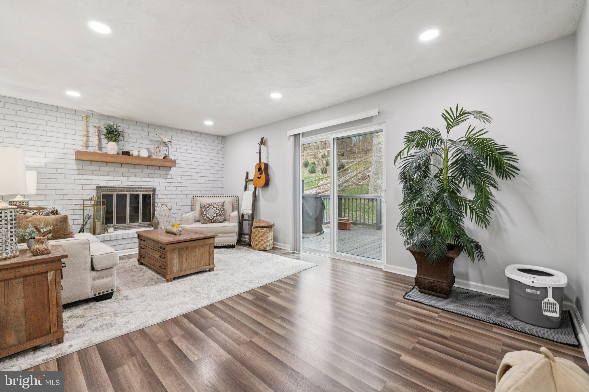 8406 Snowden Loop Court Laurel, MD 20708 - Photo 15 of 60 Family Room