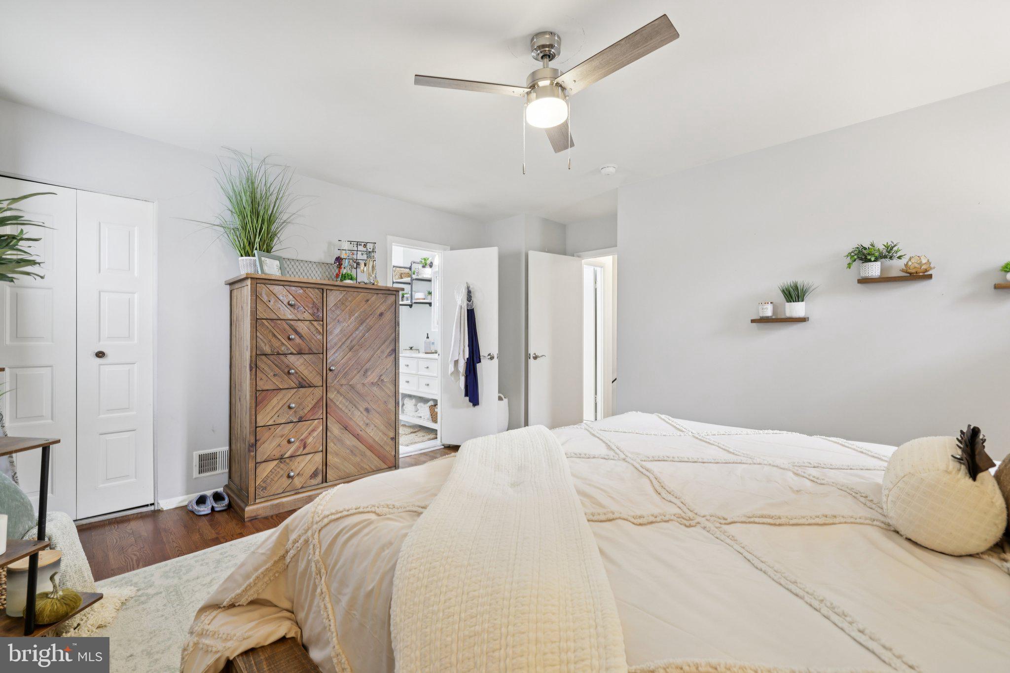 8406 Snowden Loop Court Laurel, MD 20708 - Photo 18 of 60 Owners Suite