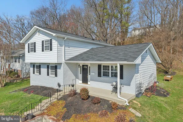 $575,000 | 8406 Snowden Loop Court, Laurel, MD 20708