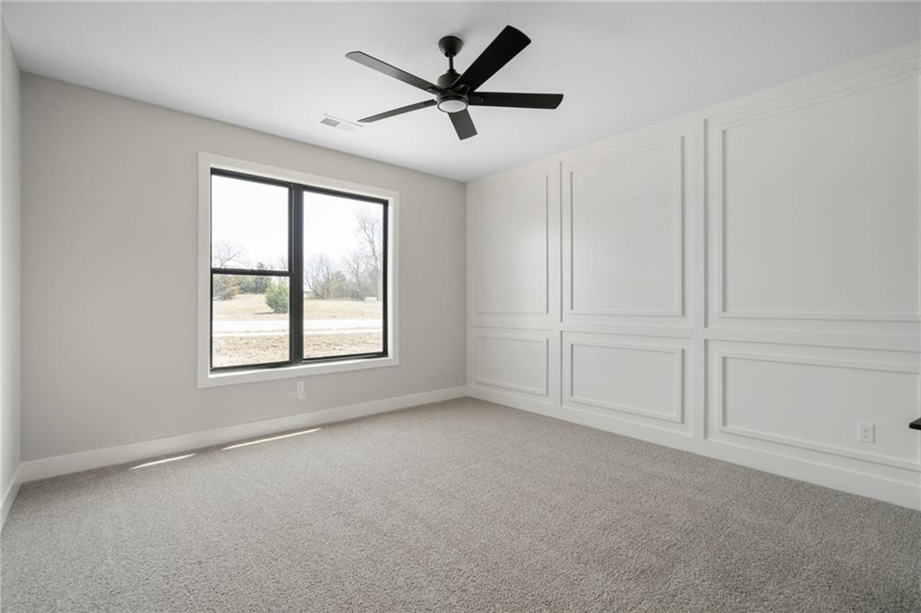 9551 Jupiter Street Lenexa, KS 66219 - Photo 14 of 39