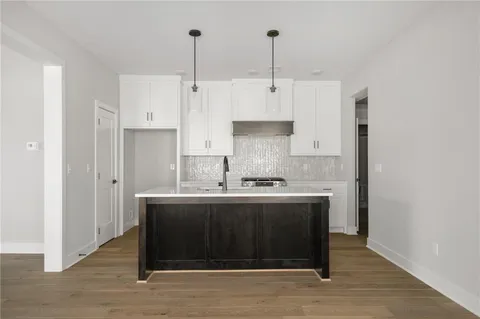 $600,000 | 9551 Jupiter Street, Lenexa, KS 66219