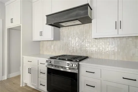 $600,000 | 9551 Jupiter Street, Lenexa, KS 66219