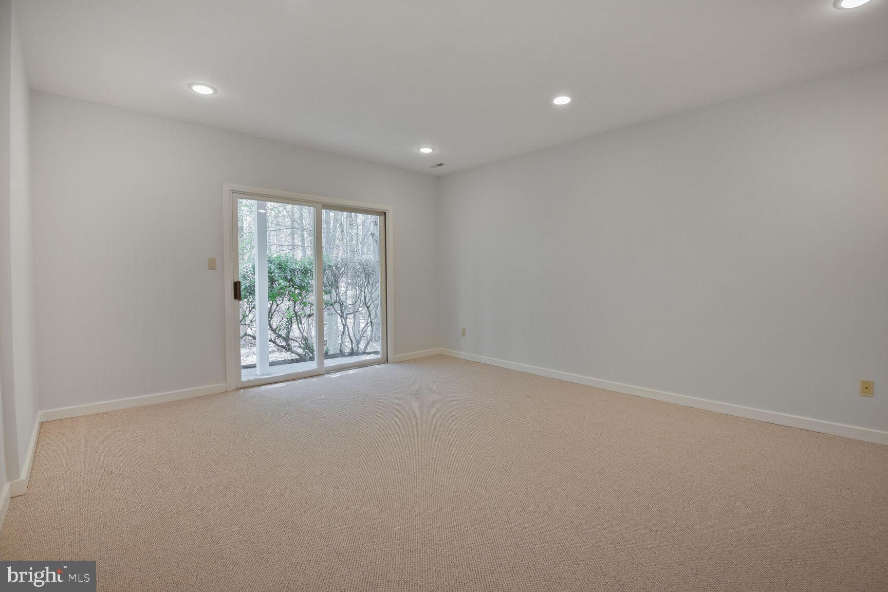 7816 Laurel Leaf Drive Potomac, MD 20854 - Photo 28 of 31 a view of an empty room with a window
