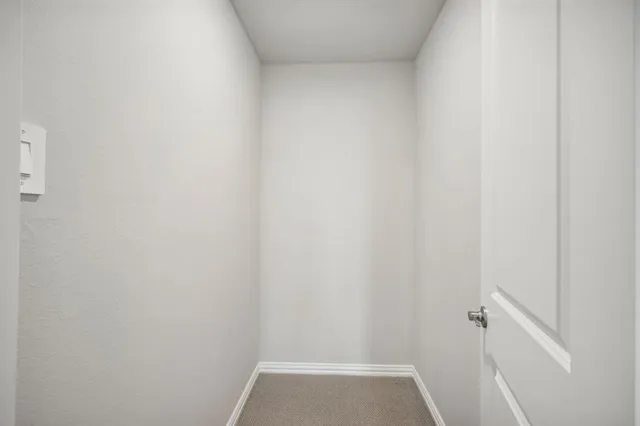 a view of room with shower