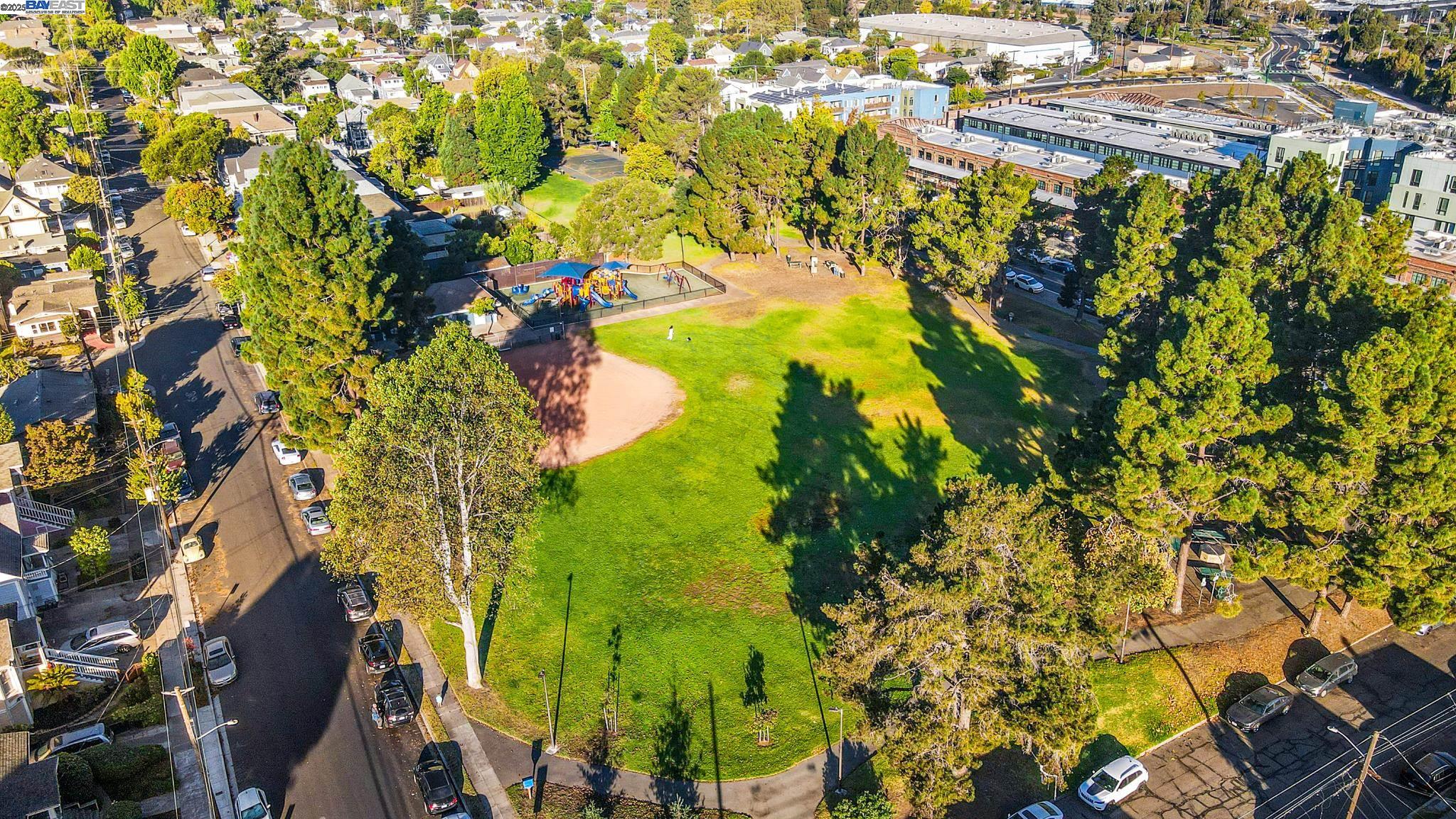 1523 Lincoln Avenue Alameda, CA 94501 - Photo 28 of 32 a view of lake from a building