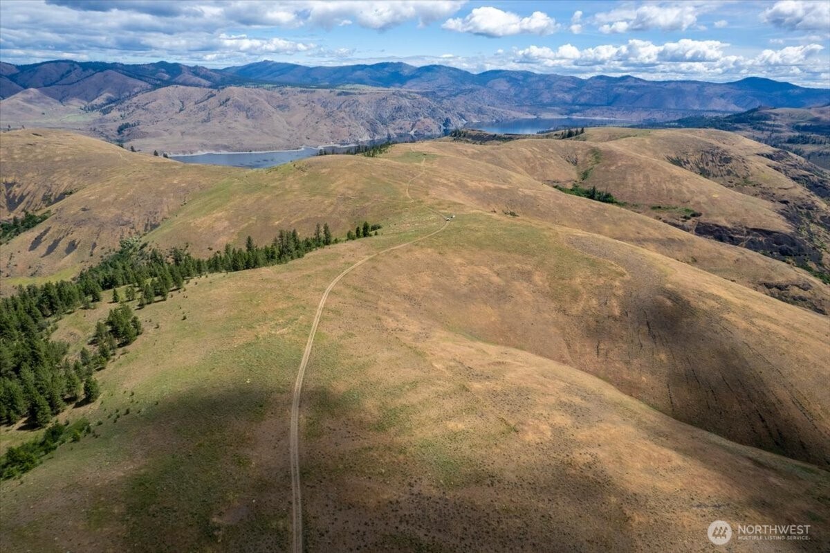 45000 Hanson Harbor Road North Wilbur, WA 99185 - Photo 23 of 34