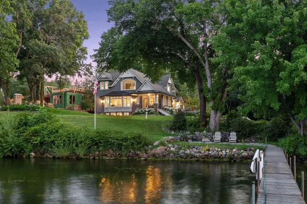 $5,395,000 | 2442 Lafayette Road, Wayzata, MN 55391
