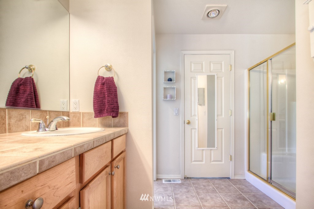 23911 30th Drive Southeast Bothell, WA 98021 - Photo 15 of 22
