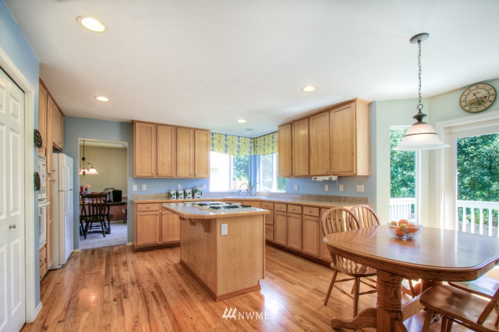23911 30th Drive Southeast Bothell, WA 98021 - Photo 6 of 22