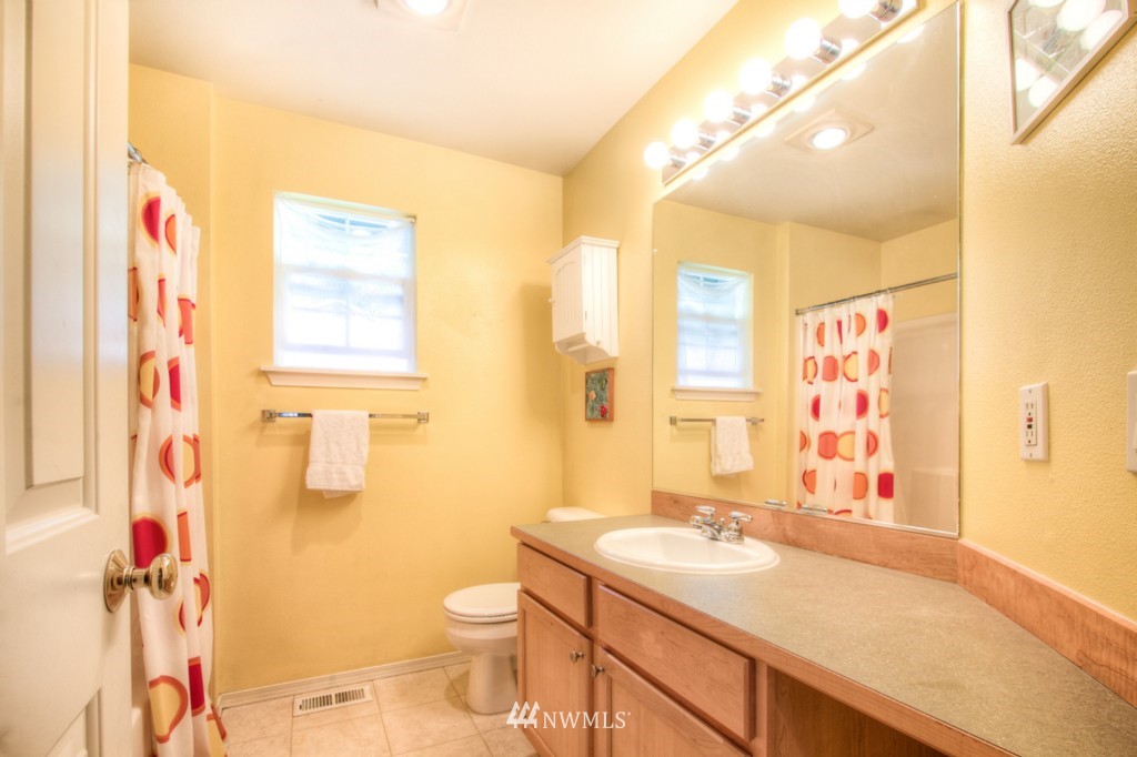 23911 30th Drive Southeast Bothell, WA 98021 - Photo 9 of 22