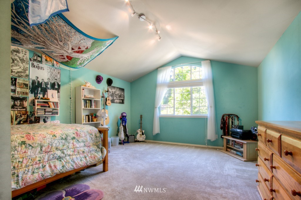 23911 30th Drive Southeast Bothell, WA 98021 - Photo 10 of 22