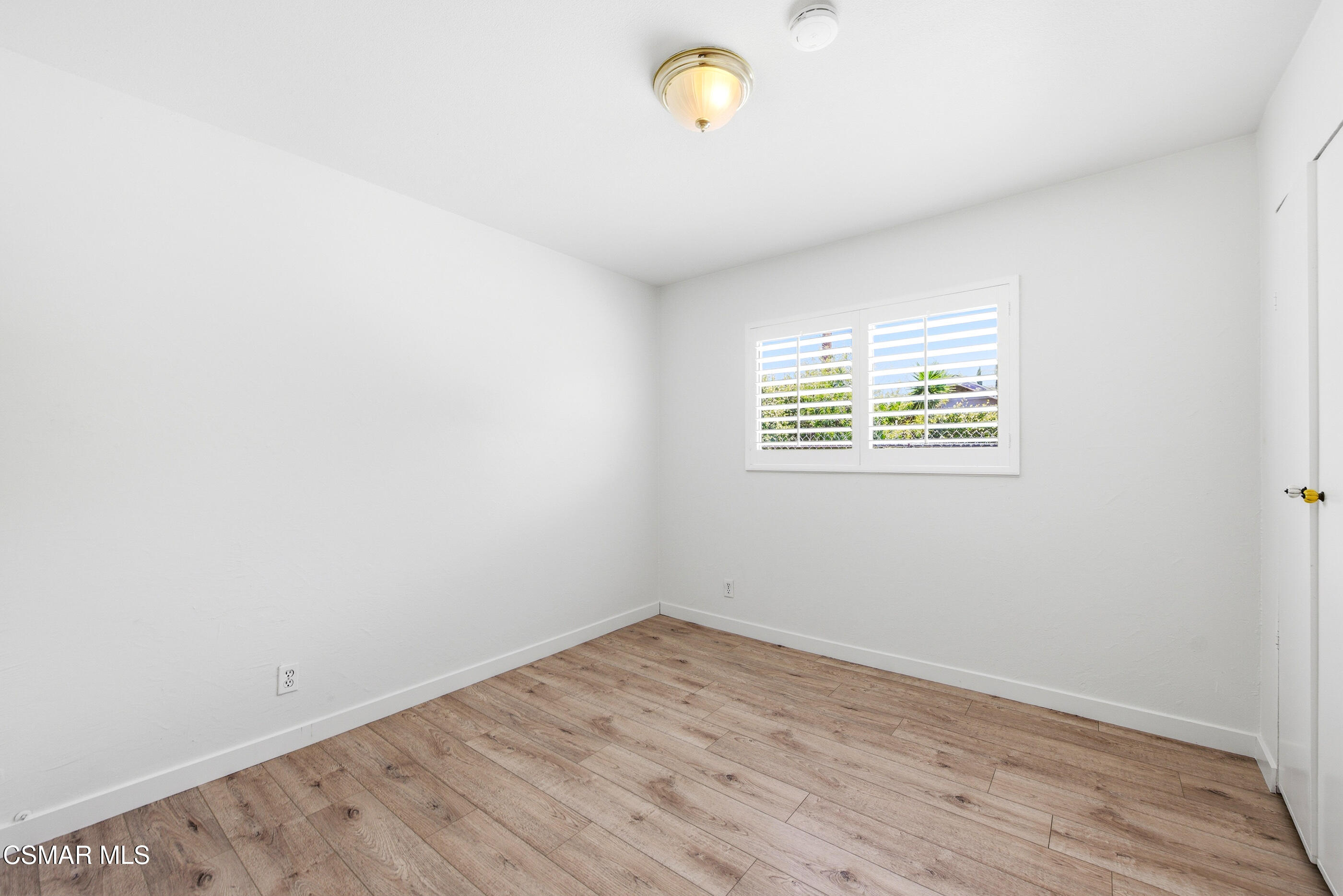 1870 Burch Avenue Simi Valley, CA 93063 - Photo 14 of 22 23