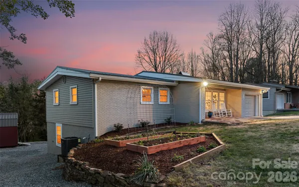 $579,000 | 338 Hawthorne Drive, Brevard, NC 28712