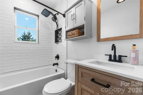 $579,000 | 338 Hawthorne Drive, Brevard, NC 28712