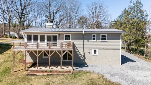 $579,000 | 338 Hawthorne Drive, Brevard, NC 28712