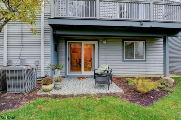 $2,800 | 102 Woods Edge Drive, Unit 102, Succasunna, NJ 07876