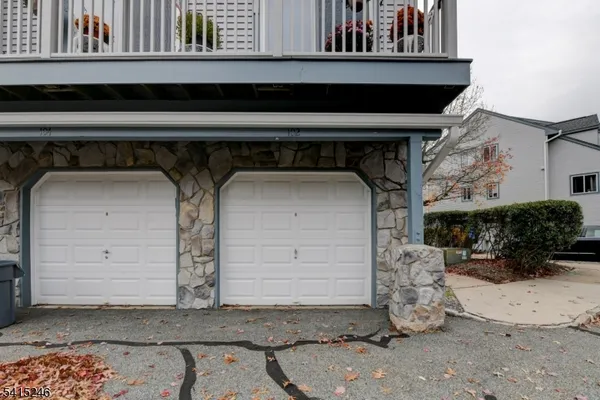 $2,800 | 102 Woods Edge Drive, Unit 102, Succasunna, NJ 07876