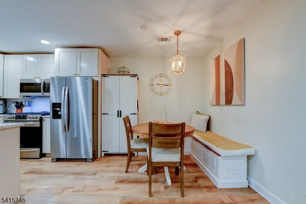 $2,800 | 102 Woods Edge Drive, Unit 102, Succasunna, NJ 07876