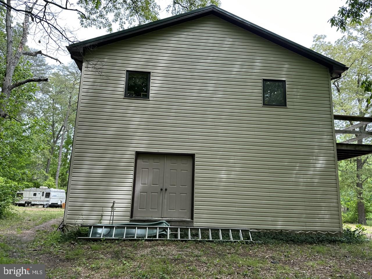 12723 Ridgely Road Greensboro, MD 21639 - Photo 19 of 43 Side view showing large entrance to shop