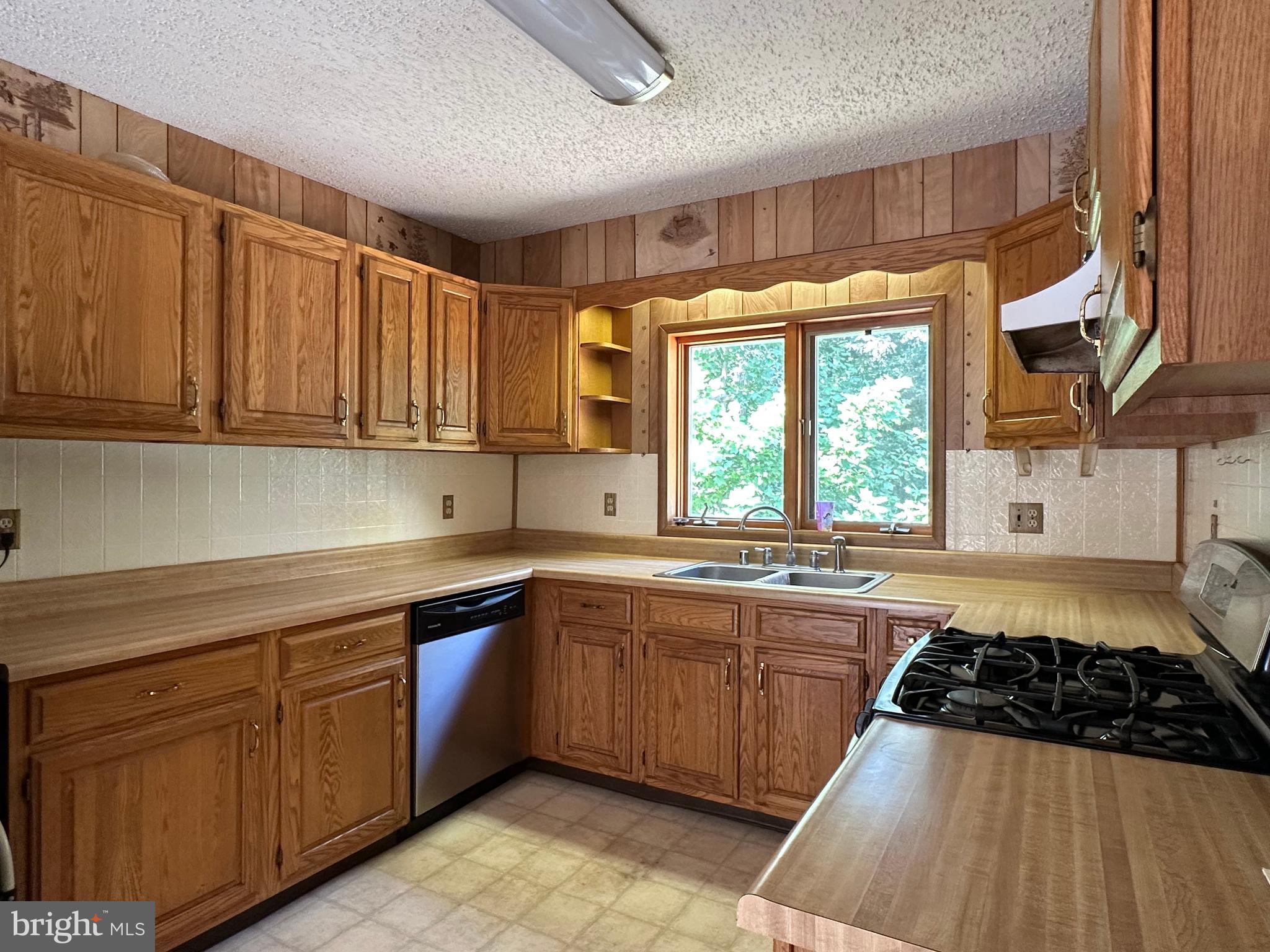 12723 Ridgely Road Greensboro, MD 21639 - Photo 30 of 43 Kitchen