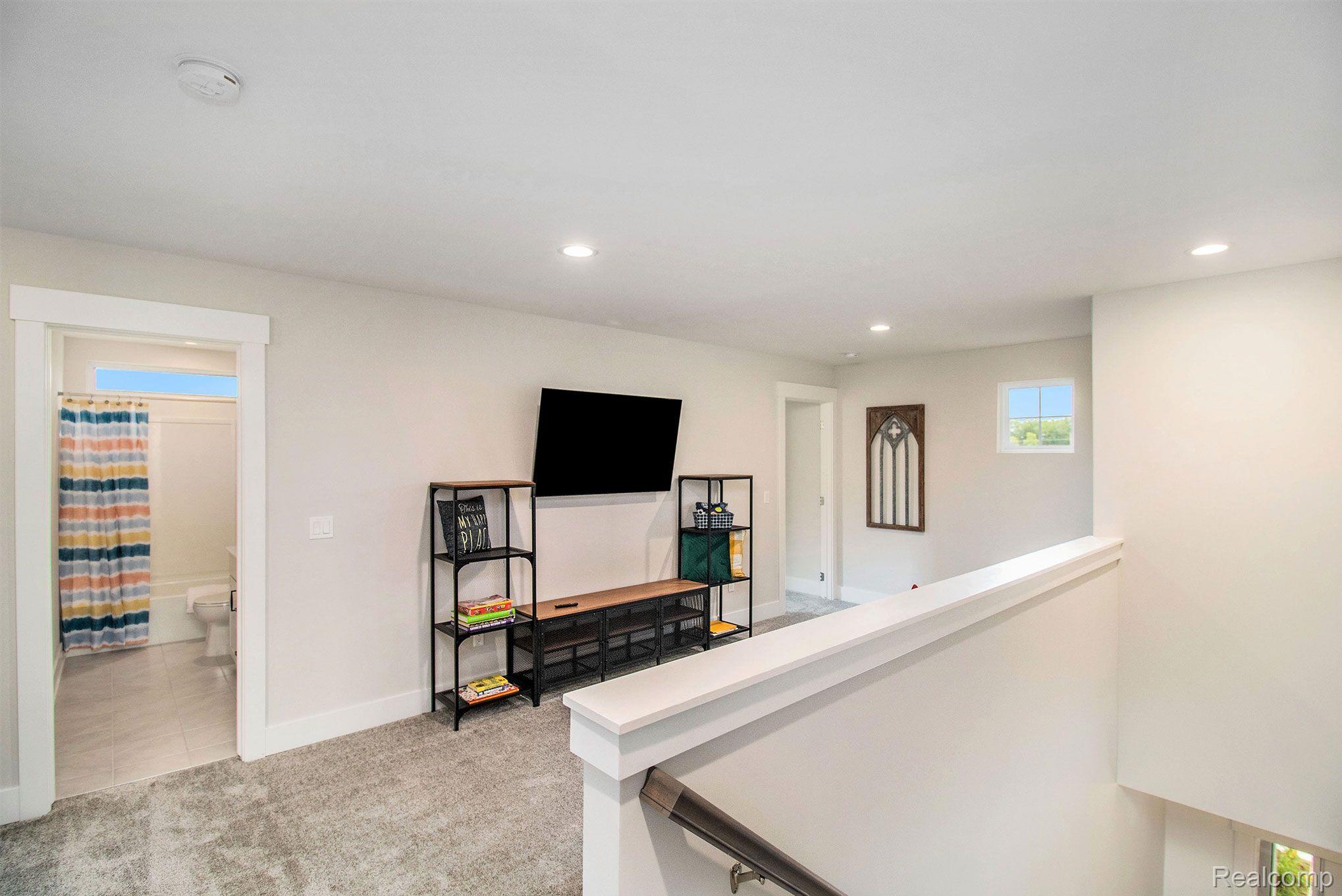 70161 Romeo Orchard Drive Romeo, MI 48065 - Photo 19 of 34 Gallery Image 19