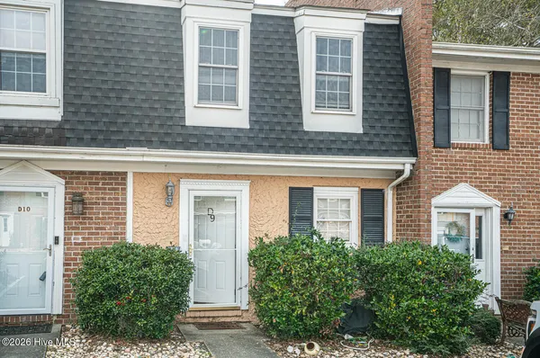 $192,500 | 4505 North Kings Highway, Unit D9, Myrtle Beach, SC 29577