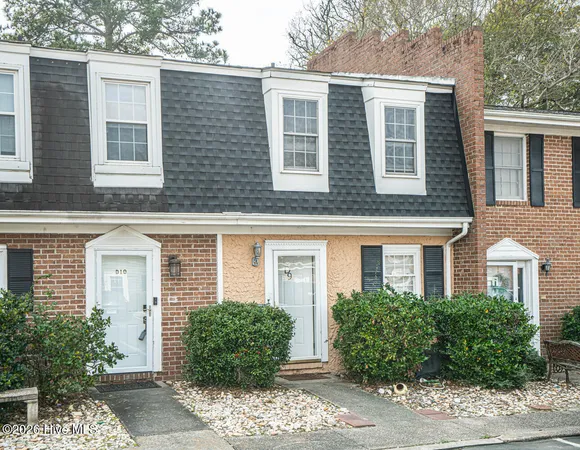 $192,500 | 4505 North Kings Highway, Unit D9, Myrtle Beach, SC 29577