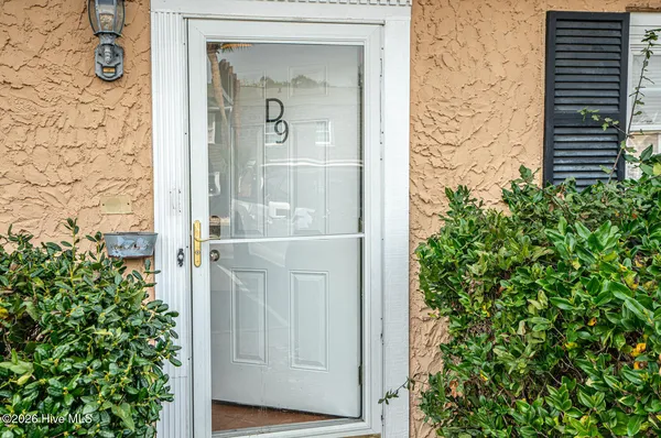 $192,500 | 4505 North Kings Highway, Unit D9, Myrtle Beach, SC 29577