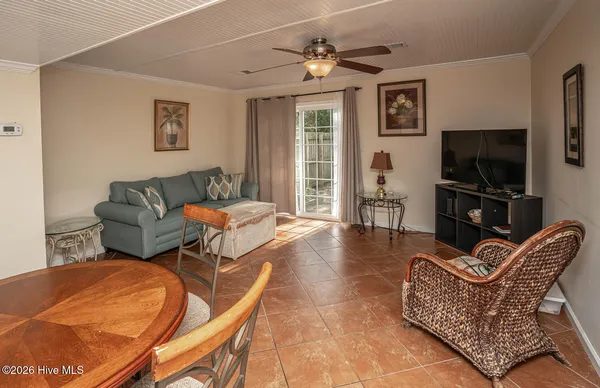 $192,500 | 4505 North Kings Highway, Unit D9, Myrtle Beach, SC 29577