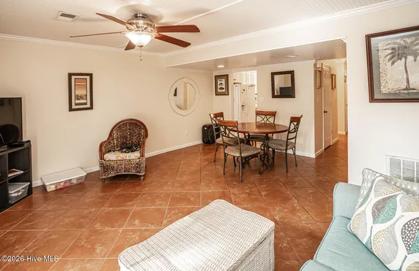 $192,500 | 4505 North Kings Highway, Unit D9, Myrtle Beach, SC 29577